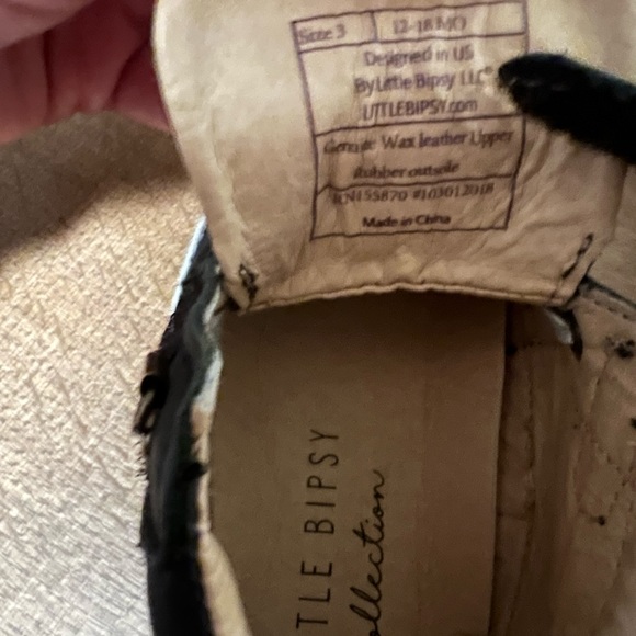 Little Bipsy black baby high-tops, size 3 (12-18 months) - Picture 3 of 3